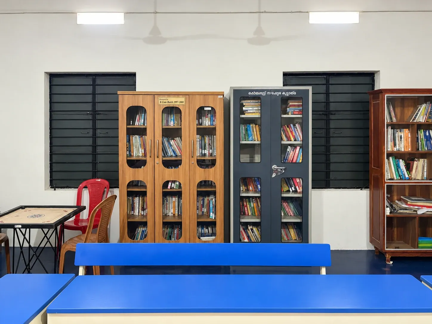 Bookshelves in the ETCES library