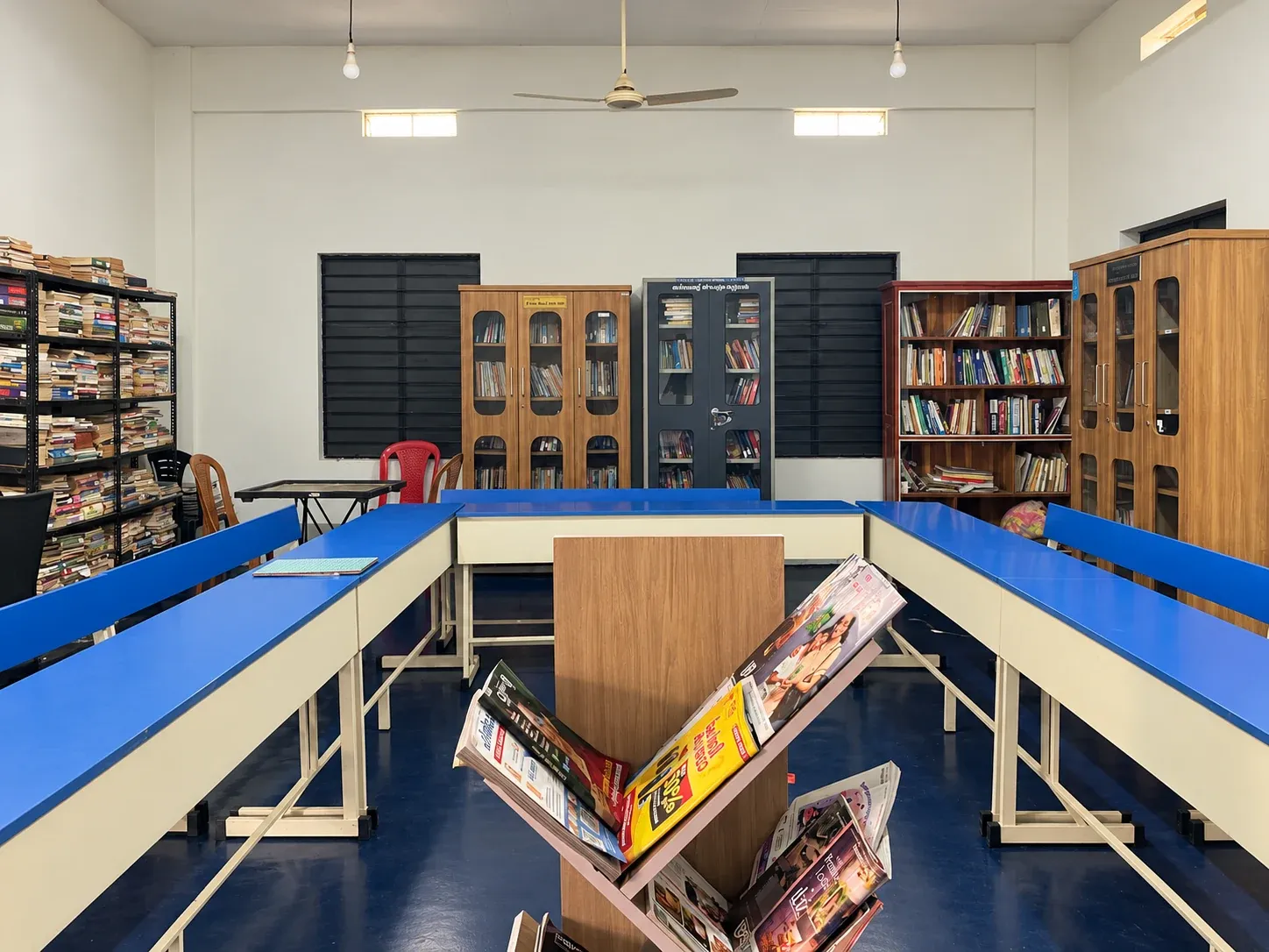 Reading area in the ETCES library